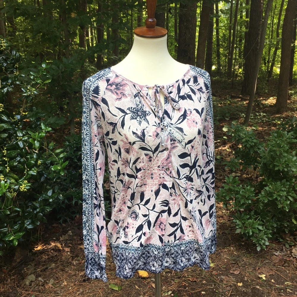 MOVING SALE | Lucky Pink and Navy Floral Top